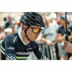 Occhiali JULBO RUSH Nero/Rosso Fotocromatici -Vendite Attrezzatura per Biciclette 600x600 182621 16075125670097