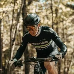 Occhiali JULBO RUSH Nero/Blu Fotocromatici -Vendite Attrezzatura per Biciclette 600x600 182623 15747790311027