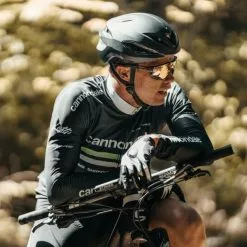 Occhiali JULBO RUSH Nero/Rosso -Vendite Attrezzatura per Biciclette 600x600 182631 15747791518427